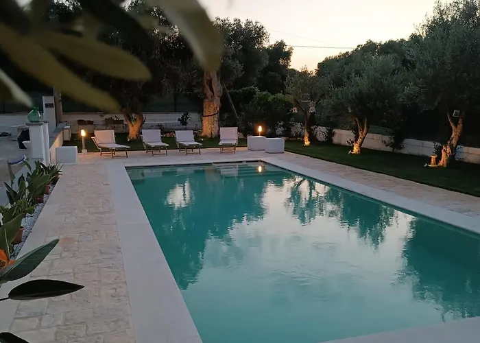 Il Vecchio Carrubo - Villa Con Piscina A Sfioro